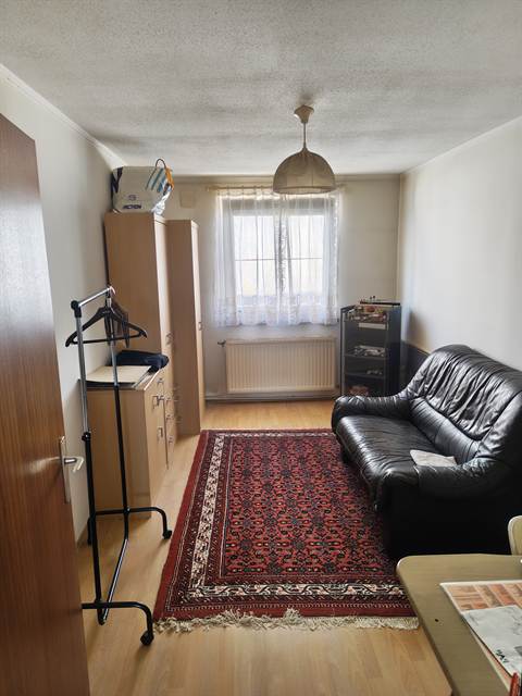 Kinderzimmer (12,7 m²)