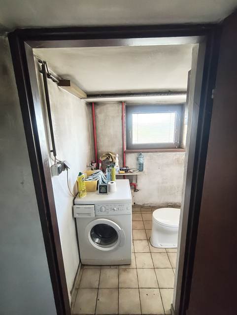 Waschküche mit WC